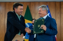 Chile y Brasil firman dos nuevos acuerdos para fortalecer la agricultura familiar y la trazabilidad pecuaria